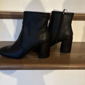 Chic Black Ankle Booties